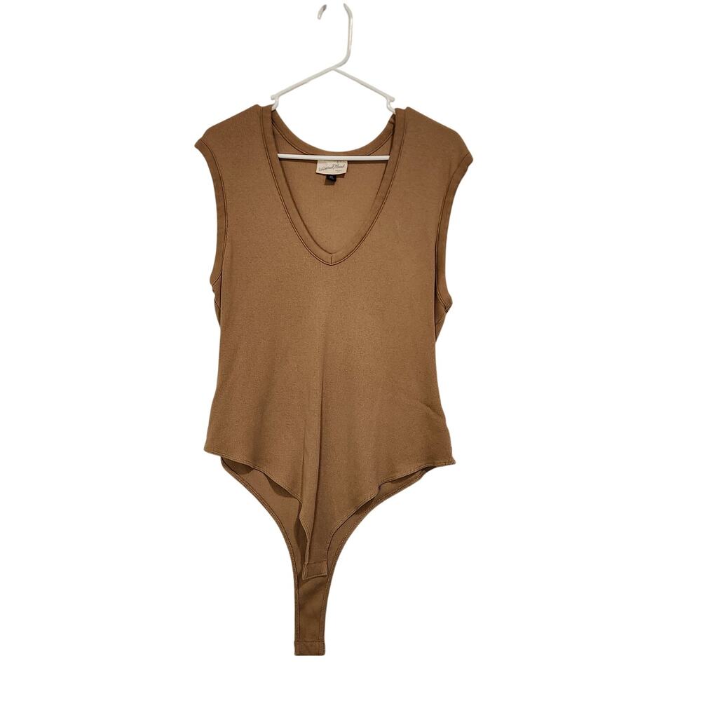 Universal Thread Tan Stretch Snap Closure V-Neck Classic Rib Bodysuit Size XXL